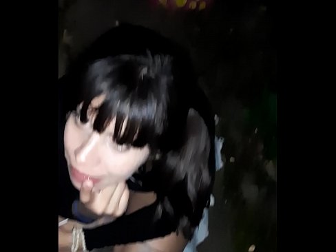 ❤️ 거리에서 사탕과 교환으로 부어오른 페니스 ️ 홈메이드 포르노 포르노에서 ko.mouthporn.ru ❤